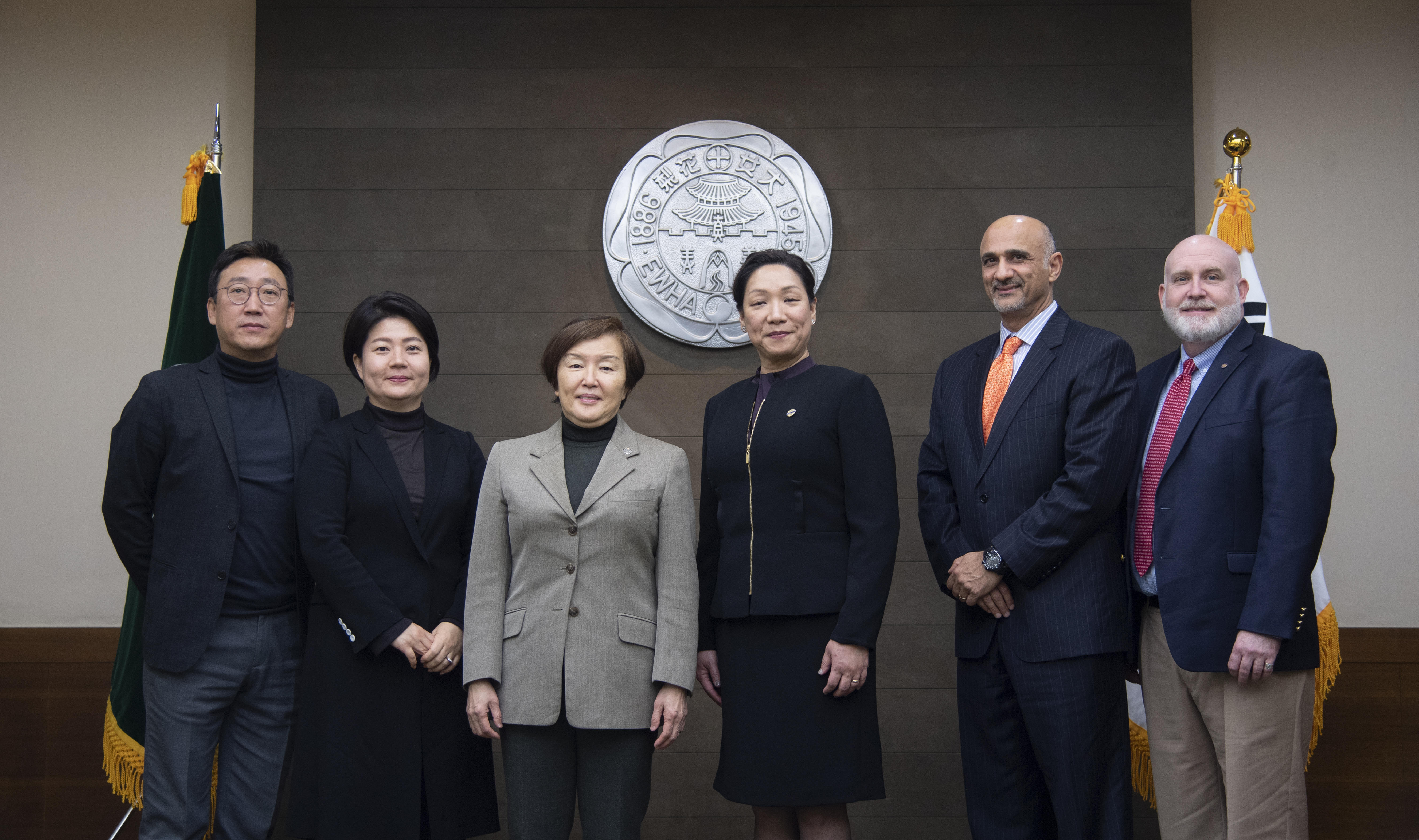 University at Albany-State University of New York Delegation visits President of Ewha 대표이미지